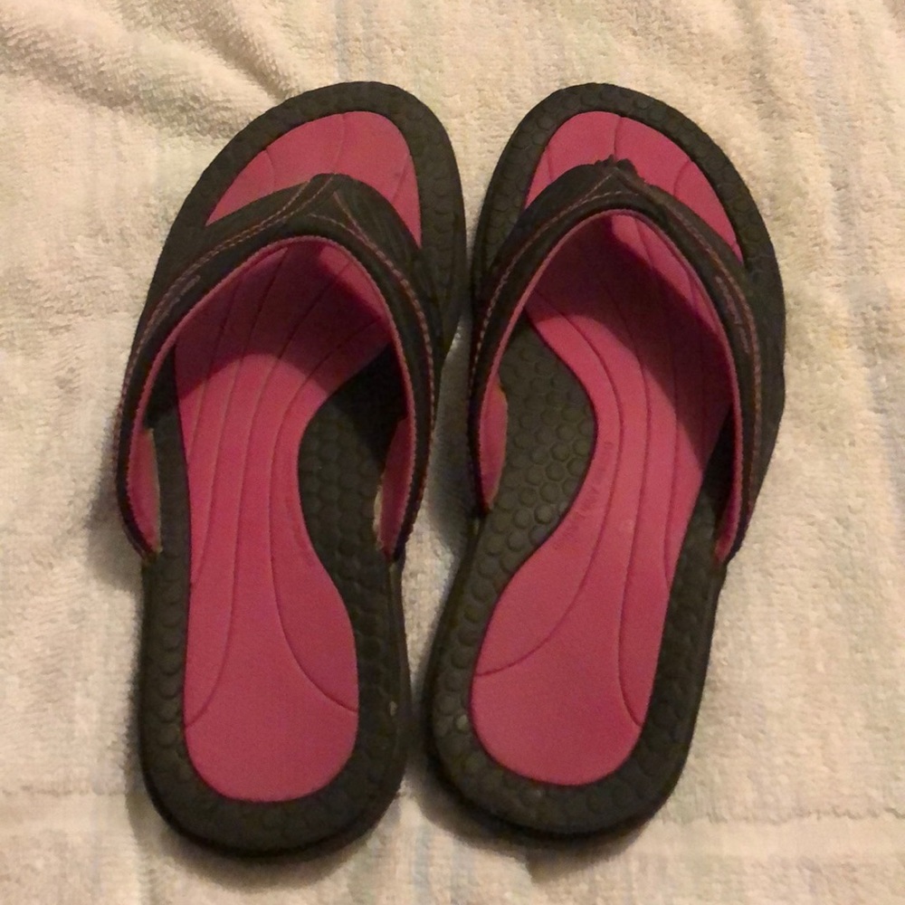 New Balance flip flops